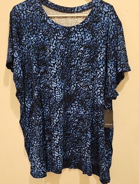 torrid Blue and Black Abstract Animal Print Short Sleeve Top